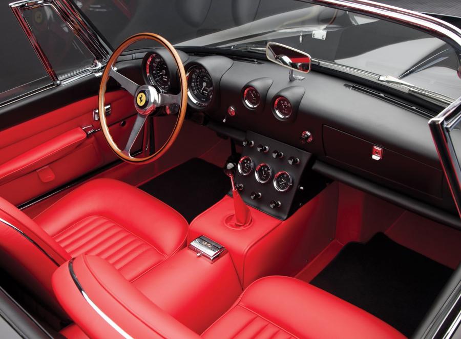  Ferrari 400 Superamerica Cabriolet (Series II) 1962 года  (фото 3 из 4)